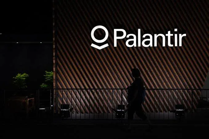 Palantir racks up more than $100M in new Air Force contract awards to provide data-as-a-service | DefenseScoop